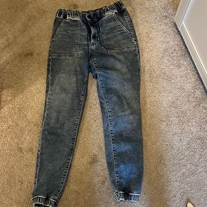 Women’s American eagle joggers